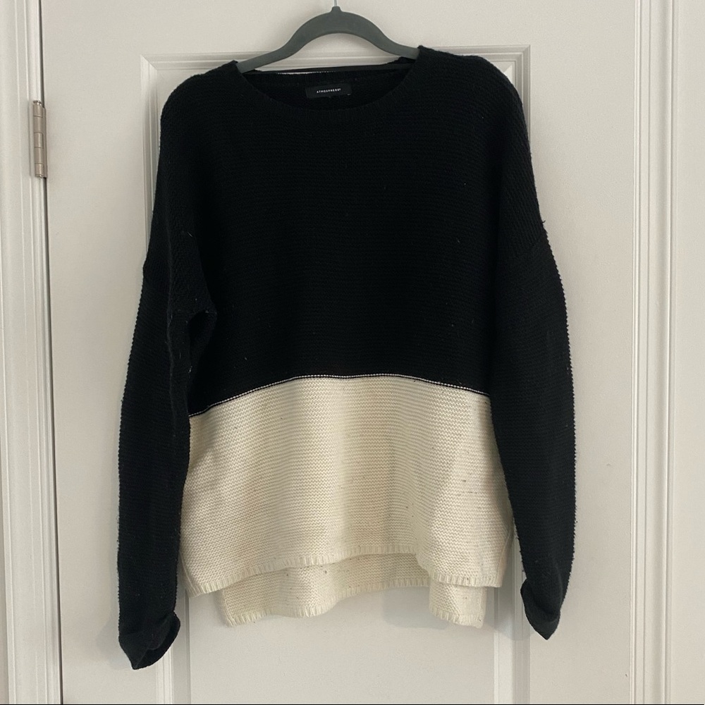 Atmosphere black and white sweater slight pilling